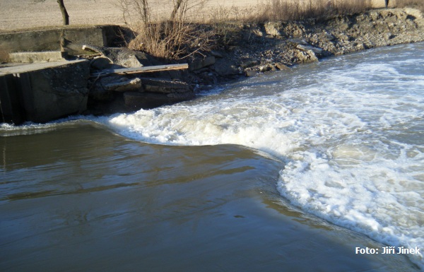rkm. 6,6 jez před Oslavanami