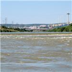 Sjízdný stupeň mezi dvěma košickými jezy