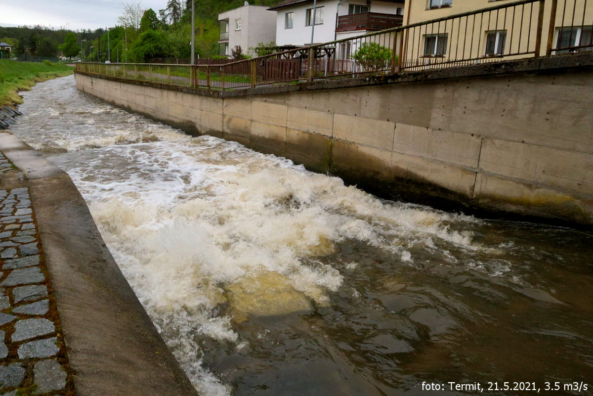 rkm. 0,6 Kamenný zához Štěchovice