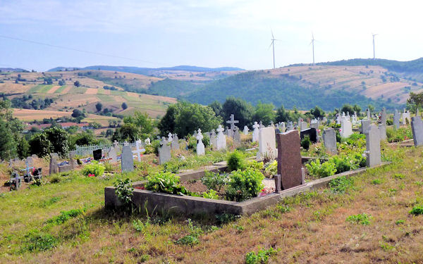 Minulost a budoucnost. Zesnulí ze Svaté Heleny hledí na změny dnešní doby. Minulost a budoucnost. Zesnulí ze Svaté Heleny hledí na změny dnešní doby.