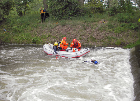 Upoutany raft