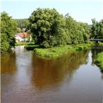 Pod mostem v obci Schwarzach